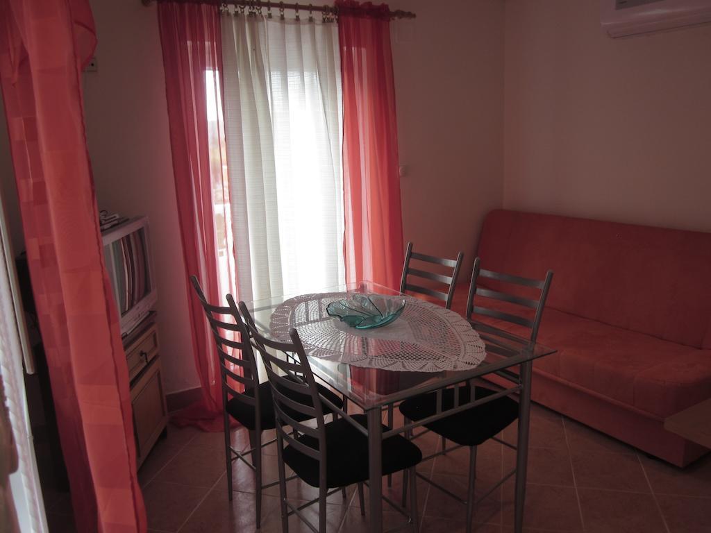 Apartments Dumencic Rab Mundanije Camera foto